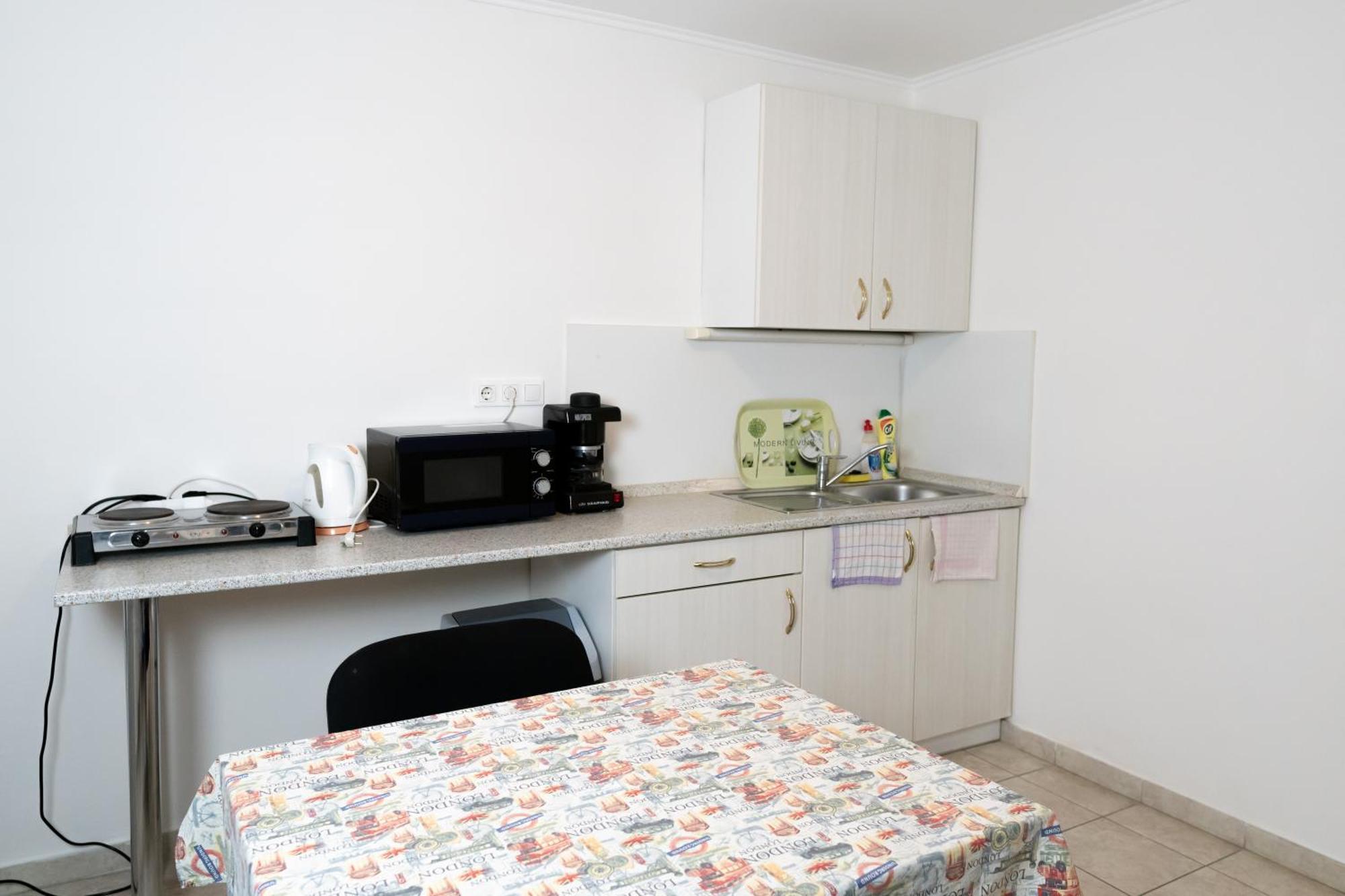 Liszt Apartman Pecs Bagian luar foto
